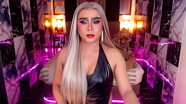 Seductivemeganxx online show from 1, 12, 2025