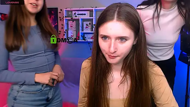 nekky mouse online show from 12, 9, 2025