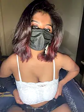 Snapshot of missneha61 chatting on 30, 11, 2025 missneha61 online show from 30, 11, 2025