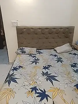 Snapshot of missneha61 chatting on 12, 10, 2025 missneha61 online show from 12, 10, 2025