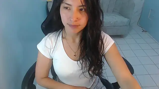 victoria hernandez t  online show from 23, 5, 2026