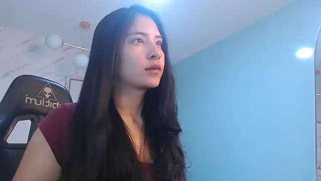 victoria hernandez t  online show from 6, 4, 2026