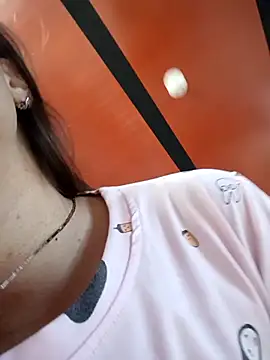 Isa Acosta online show from 1, 11, 2025