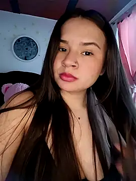 Isa Acosta online show from 5, 4, 2026