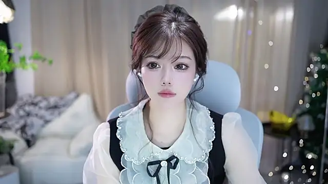 Fortune2Me online show from 4, 11, 2025