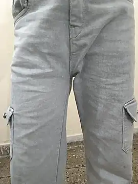 Snapshot of Alia-00 chatting on 17, 10, 2025 Alia-00 online show from 17, 10, 2025