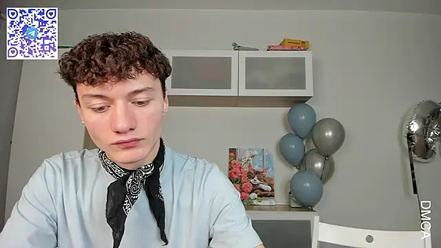 Snapshot of Kevin_Young_Cat chatting on 5, 2, 2026 Kevin Young Cat online show from 5, 2, 2026