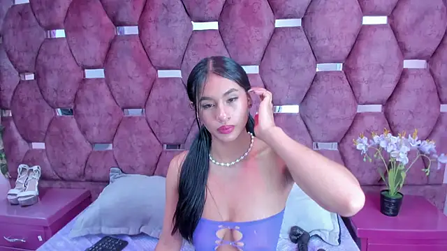 Miaa Davis  online show from 1, 2, 2026