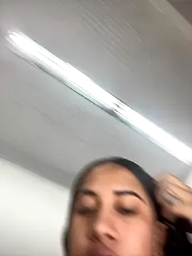 Leila  Saade online show from 14, 10, 2025