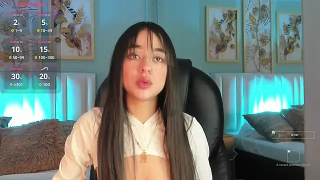 TifannyWolf  online show from 13, 11, 2025