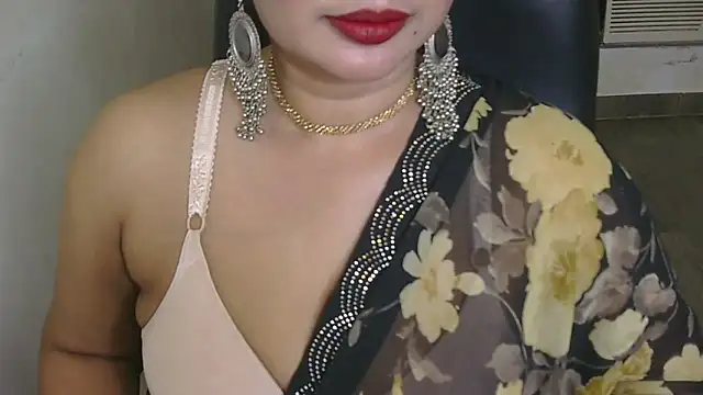 Snapshot of QUEEN_SAKHI- chatting on 28, 10, 2025 QUEEN SAKHI- online show from 28, 10, 2025