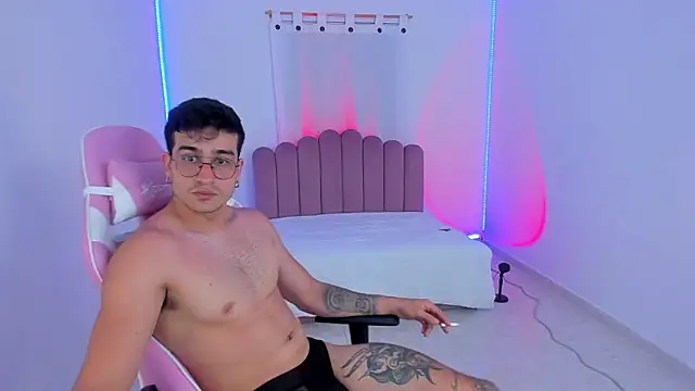 CamCumBoy online show from 15, 10, 2025