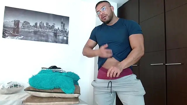 AntonyDAngelo25 online show from 6, 10, 2025