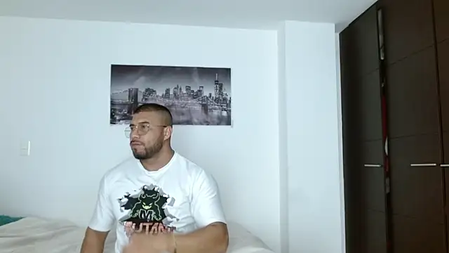 AntonyDAngelo25 online show from 2, 10, 2025