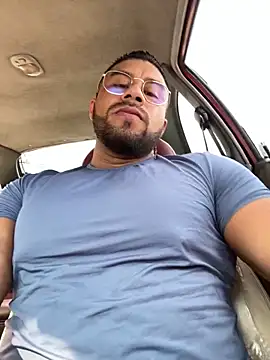 AntonyDAngelo25 online show from 10, 9, 2025