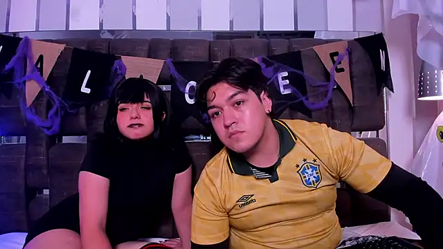 EmilyANDrew  online show from 31, 10, 2025