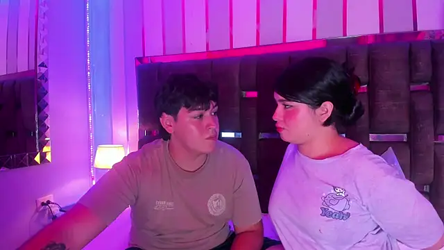 EmilyANDrew  online show from 8, 1, 2026