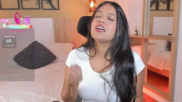 Camila Bustamante online show from 24, 9, 2025