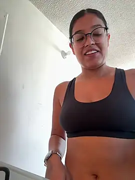 Camila Bustamante online show from 16, 7, 2026