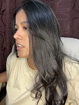 Camila Bustamante online show from 13, 10, 2025