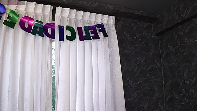 Thiago Valente online show from 9, 10, 2025