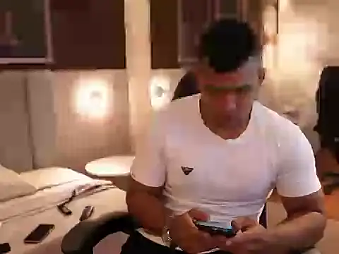 Thiago Valente online show from 25, 9, 2025