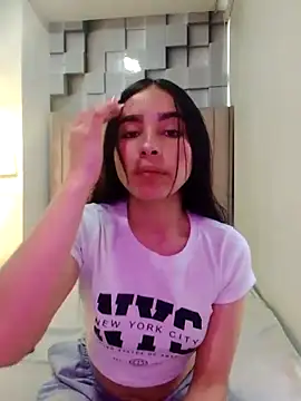 Snapshot of CandySays chatting on 20, 11, 2025 CandySays online show from 20, 11, 2025