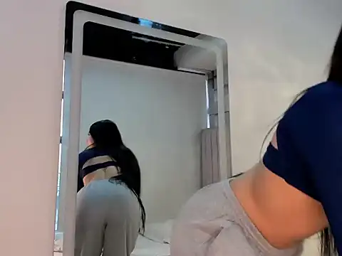 Snapshot of CandySays chatting on 25, 10, 2025 CandySays online show from 25, 10, 2025