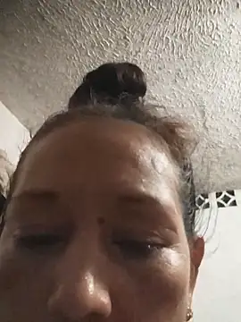 marinita13 online show from 11, 10, 2025