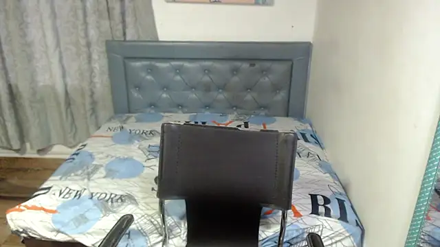 sarah aguilar online show from 5, 1, 2026