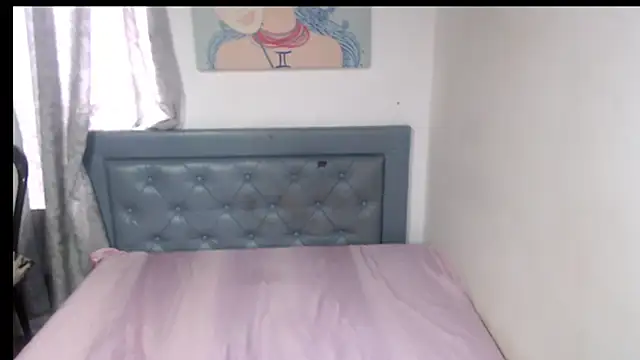 sarah aguilar online show from 24, 11, 2025