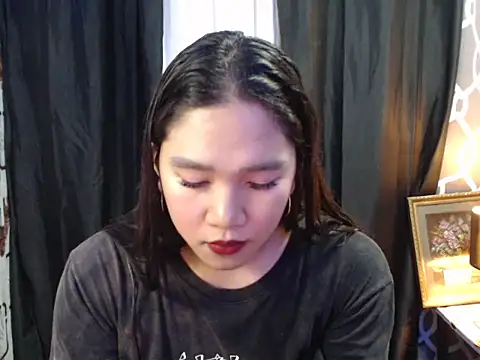 Snapshot of slut_clio chatting on 8, 10, 2025 slut clio online show from 8, 10, 2025