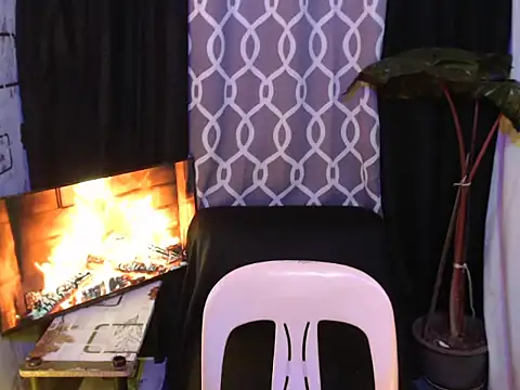 Snapshot of slut_clio chatting on 18, 11, 2025 slut clio online show from 18, 11, 2025