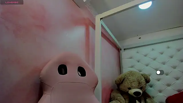 samantamilk6 online show from 6, 11, 2025