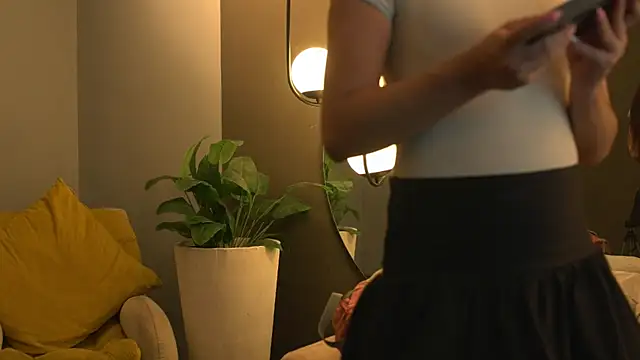 Ariaa Isabell online show from 17, 7, 2026