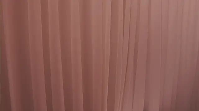 Ariaa Isabell online show from 6, 10, 2025