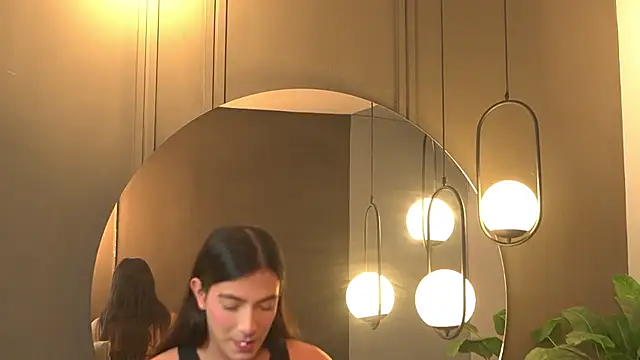 Ariaa Isabell online show from 10, 4, 2026