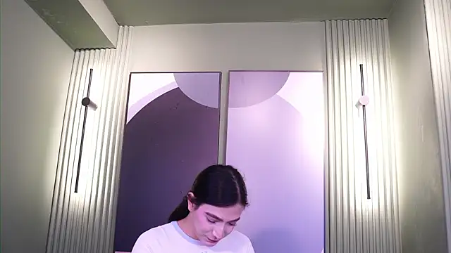 Ariaa Isabell online show from 11, 7, 2026