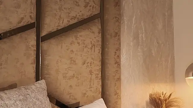 scarlethlux online show from 16, 12, 2025