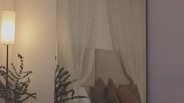 scarlethlux online show from 26, 5, 2026