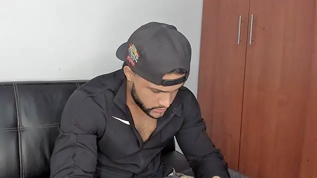 Pier Simons online show from 16, 10, 2025