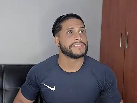 Pier Simons online show from 8, 10, 2025