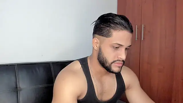 Pier Simons online show from 30, 10, 2025