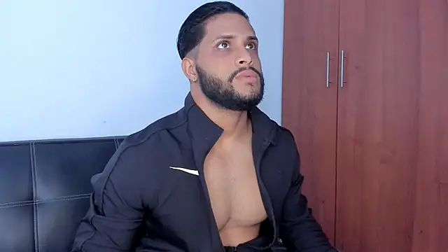 Pier Simons online show from 22, 11, 2025