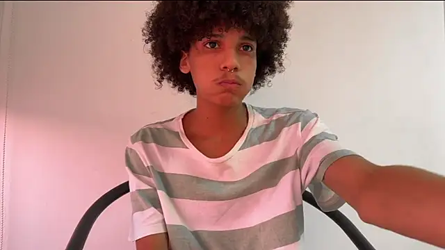 Max Rain online show from 28, 10, 2025