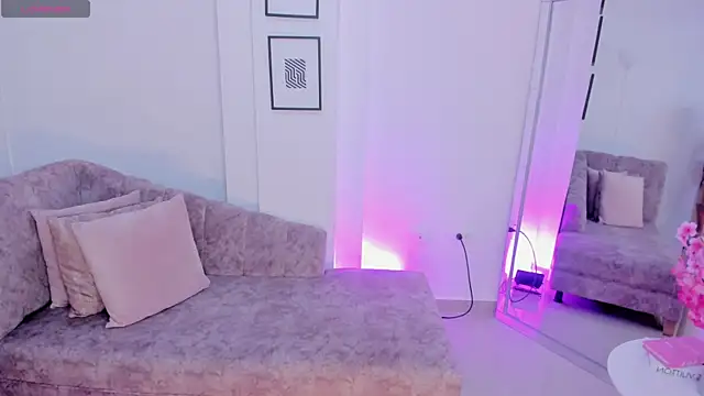 July Adams online show from 28, 9, 2025