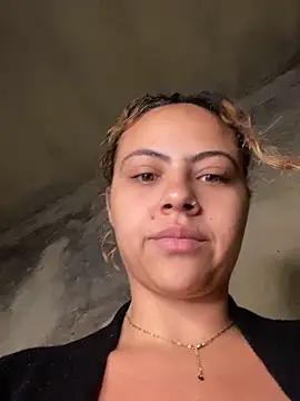 Chloe Leaozinho online show from 11, 5, 2026