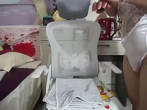 lyly asian online show from 14, 11, 2025