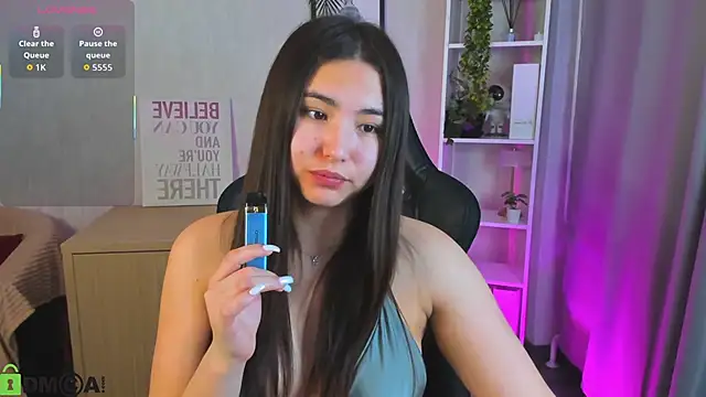 Snapshot of Megan_Williamms chatting on 27, 11, 2025 Megan Williamms online show from 27, 11, 2025