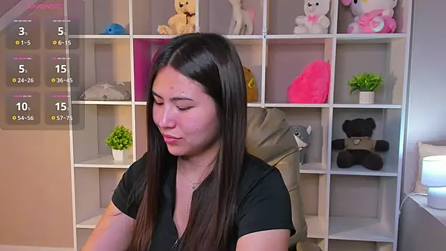 Snapshot of Megan_Williamms chatting on 12, 9, 2025 Megan Williamms online show from 12, 9, 2025